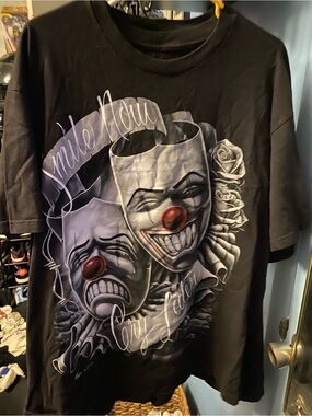 Men's Black Clown Mask Graphic Tee - Short Sleeve